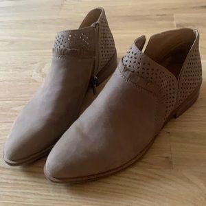 Super Cute Tan Booties